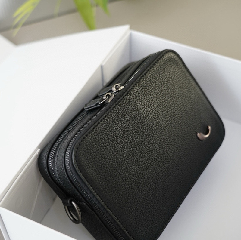 Co Chi 2024 New Double-layer Zipper Photo Bag Crossbody Bag Shoulder Bag Trendy Bag for Men and Women