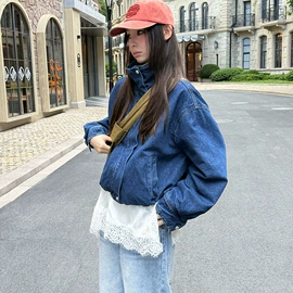 女式T恤;休闲裤;棉衣