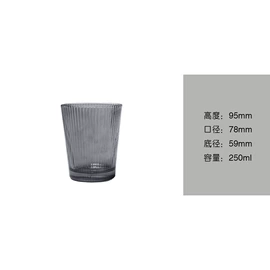 玻璃杯;酒杯;盘
