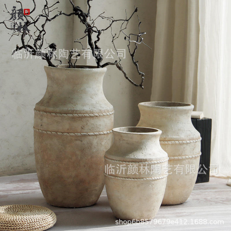 Vaso de flores retrógrado de estilo tranquilo, sala de estar, sala de té de suelo, atmósfera de diseño de maceta de cemento, combinación de vasijas de cerámica decorativas del centro comercial