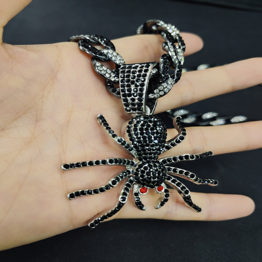 Black Spider Cuban Men's Ins Hip Hop Accessories Small Design Sense Collar Chain Dark and Dominant Necklace_voghion.com