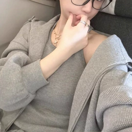 连衣裙;时尚休闲套装;女式针织衫