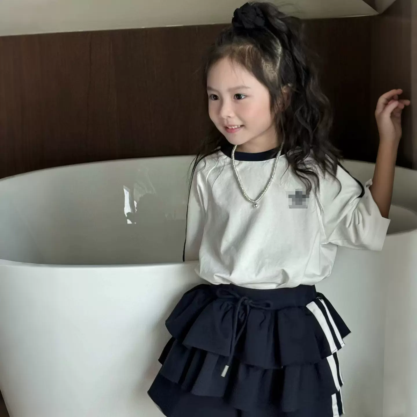 女童韩版R25010拼色三条杠T恤上衣春季新款洋气蛋糕裙裤时尚套装