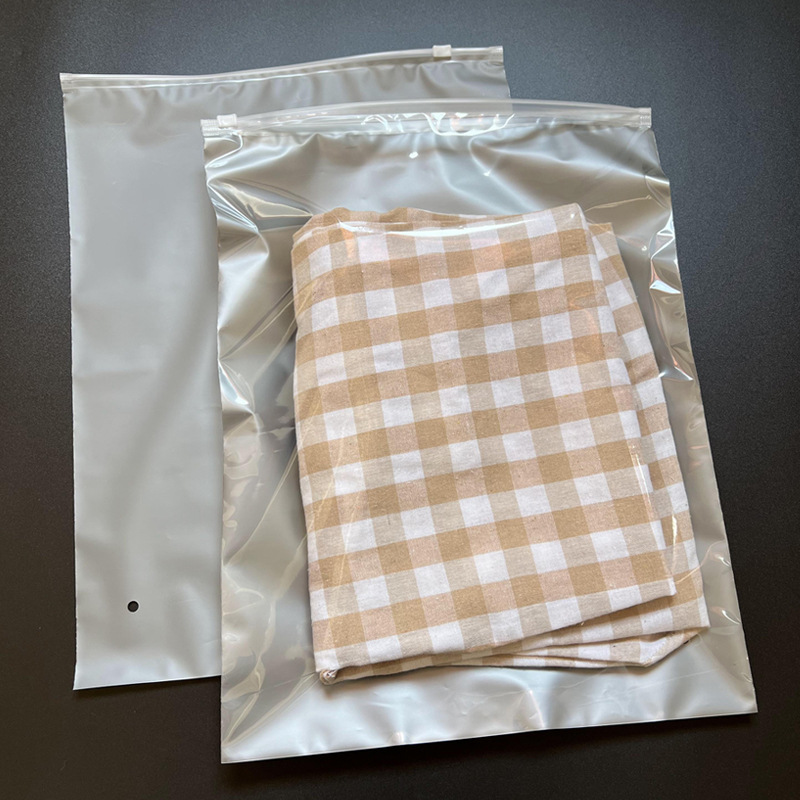 现货通用pe银灰色膜拉链袋空白透明服装塑料包装袋滑条夹链28*36