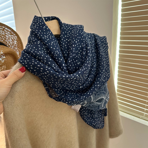 Blue and white elegant breathable scarf