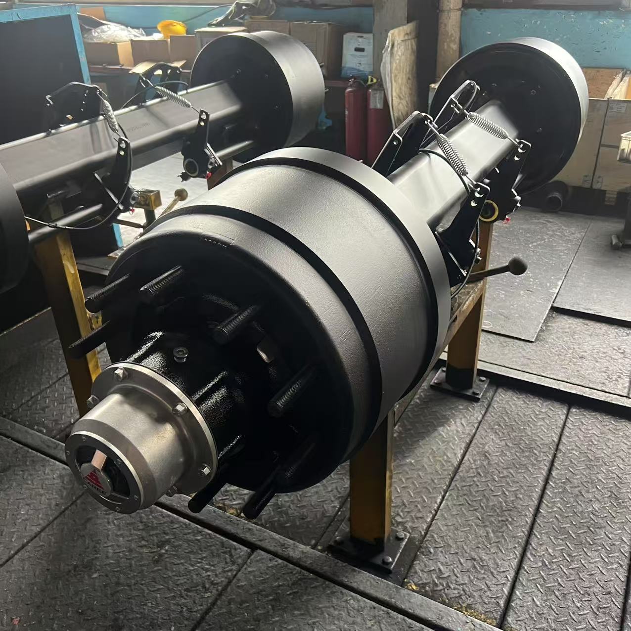 Overseas Supply of 13 Tons and Semi-Trailer Axles, Maintenance-Free Axle for 3 Years, Maintenance-Free Axle Trailer Maintenance-Free Axle