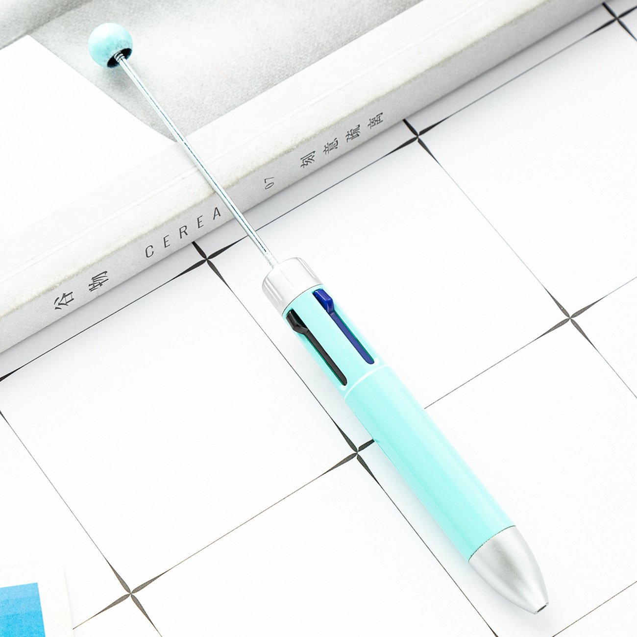 DIY cuatro colores bolígrafo de bola bolígrafo estudiantes papelería multicolor bolígrafo de bolígrafo de marca de línea clave pulsar bolígrafo plástico