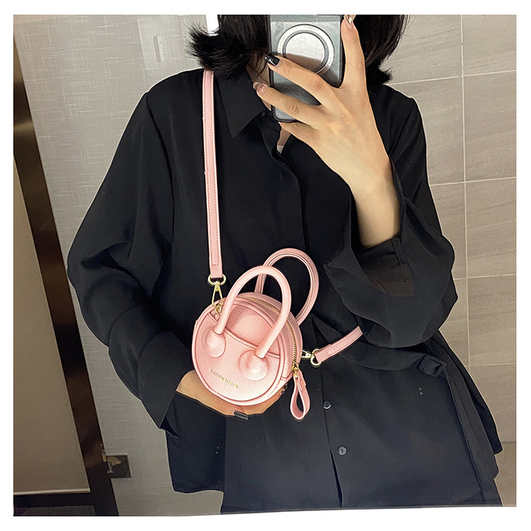 Women's Mini All Seasons Pu Leather Solid Color Fashion Round Zipper Handbag display picture 1