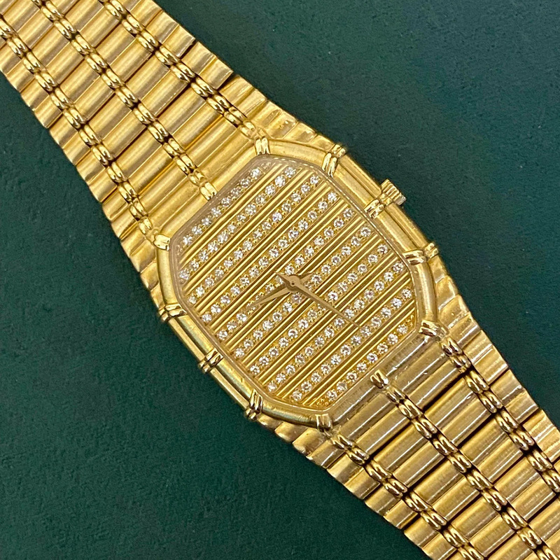 New foreign trade style, fully diamond-studded, trendy men's business watch, square-shaped, fashionable, fully automatic quartz wristwatch, available for cross-border wholesale New foreign trade style, fully diamond-studded, trendy men's business watch, square-shaped, fashionable, fully automatic quartz wristwatch, available for cross-border wholesale