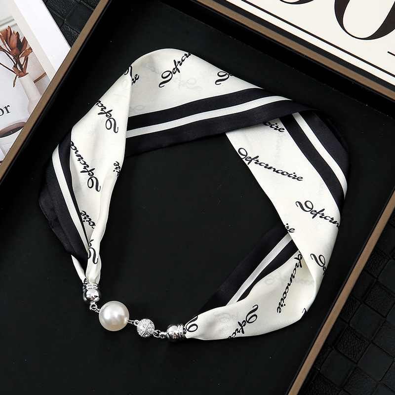 Nuevo clásico retro blanco y negro onda francesa punto de succión hebilla correa de cabello bufandas perezosas multipropósito temperamento collar clavícula hebilla