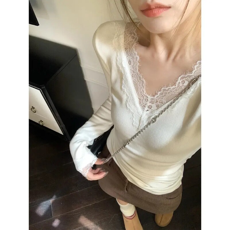 Pure Desire Lace Spliced Collar Velvet Long Sleeve Base Shirt for Women 2025 Autumn/Winter Inner Stretch V-Neck T-Shirt Top Trend