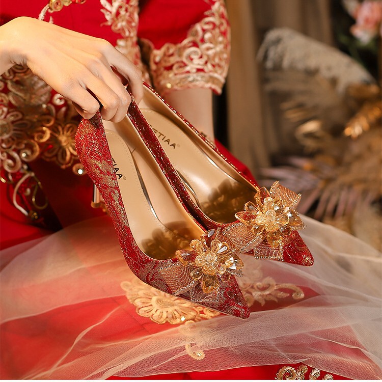 828-136 Xiuhe New Wedding Shoes Stiletto Pointed Toe Bow Crystal Chinese Style Non-Tiring Bridal Shoes High Heels 828-136 Xiuhe New Wedding Shoes Stiletto Pointed Toe Bow Crystal Chinese Style Non-Tiring Bridal Shoes High Heels
