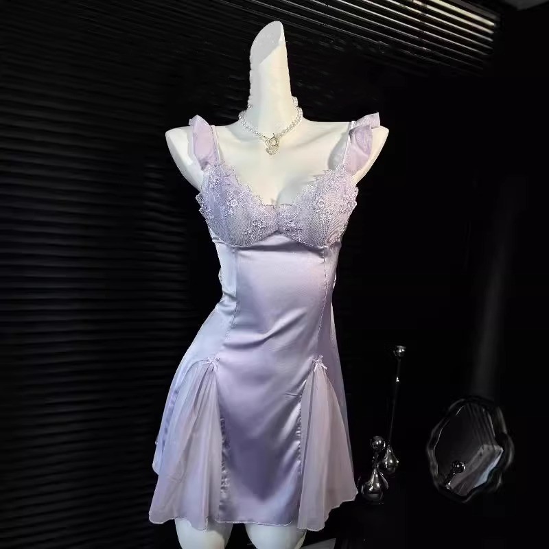 Conjunto de camisón y pijama sexy para mujer, otoño e invierno, de alta gama, estilo puro y sensual, para busto pequeño con almohadillas, camisón de seda helada con encaje.