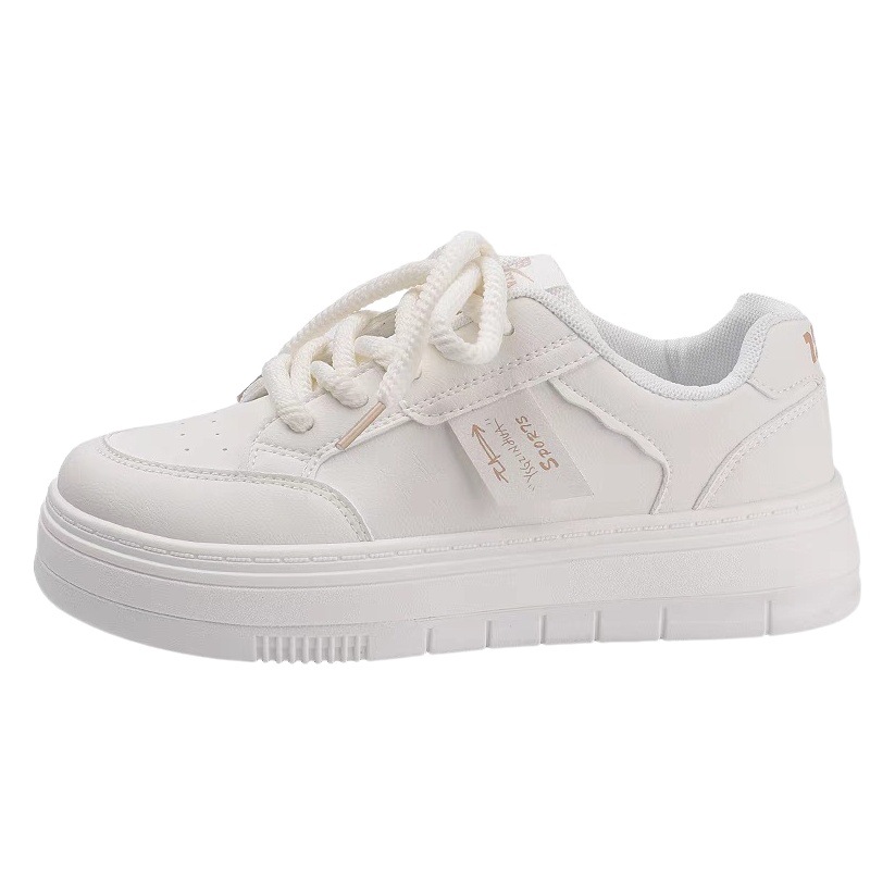 Zapatos blancos para mujer con faldas 2025 primavera y otoño nuevos zapatos deportivos casuales versátiles para estudiantes estilo japonés transpirables.