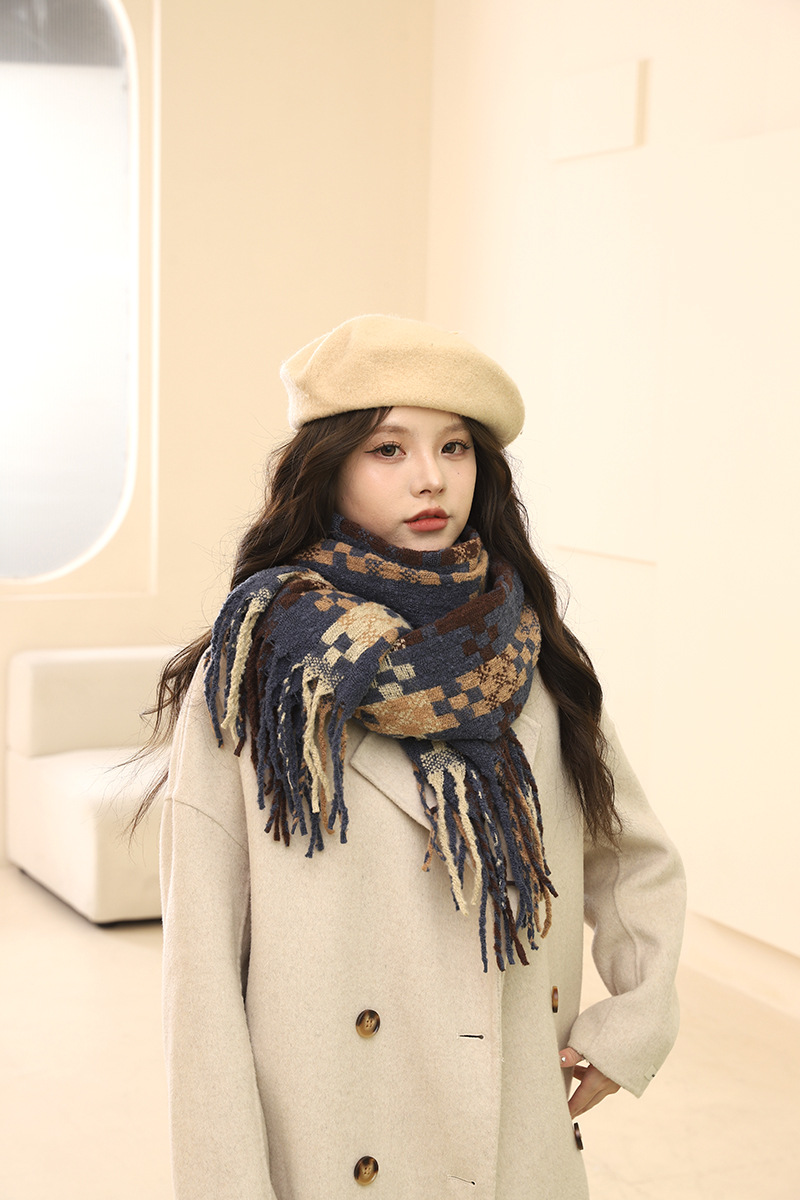 2024 new autumn and winter atmosphere plaid fringe warm for couples, thick long scarf gift_voghion.com