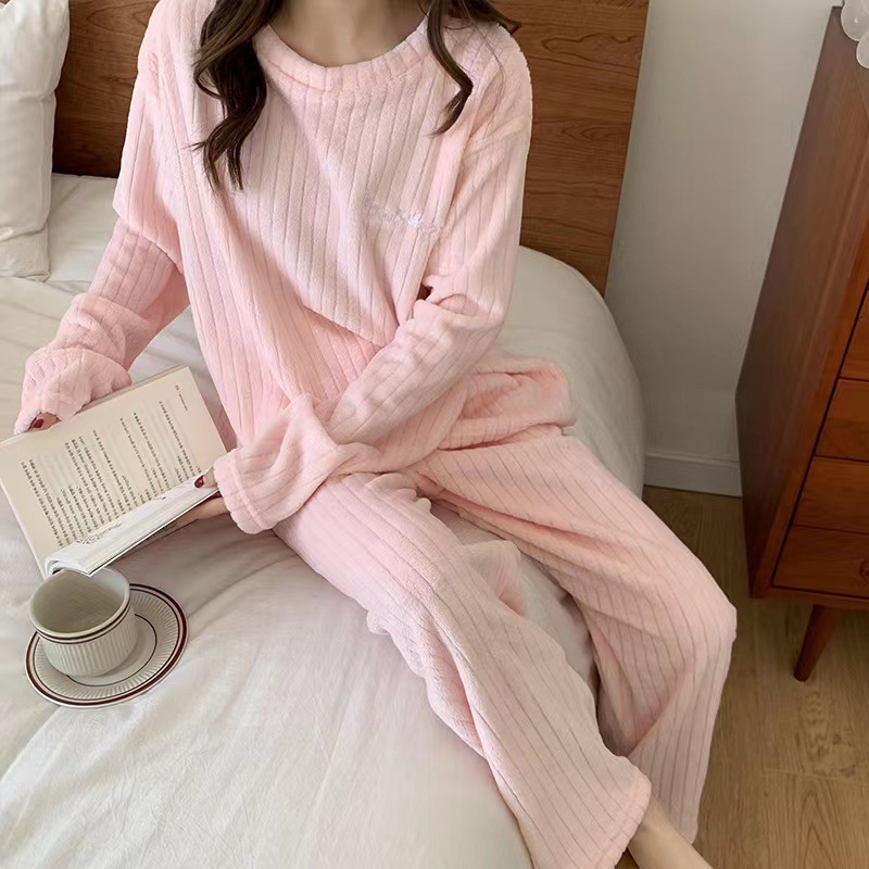 Crescent City Peach Little Fragrant Coral Velvet Pijama Mujer Invierno jacquard Shutton Velvet Espesar Butterfly Warm Set