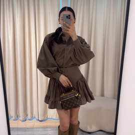 跨境新品2025欧美风女装外贸批六色翻领衬衫荷叶边短裙套装