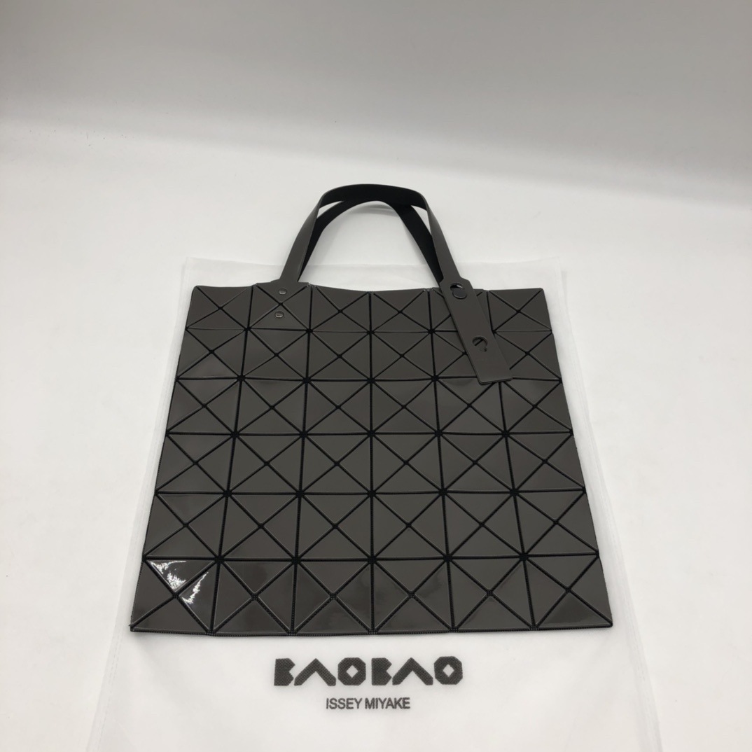짙은 회색