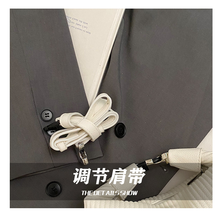 A niche hand-held pleated bag for women in the summer of 2025, a trendy and retro underarm bag, and a versatile Instagram single-shoulder crossbody bag undefined