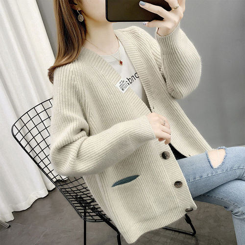 Cardigan Knit Coat for Women - Korean Style, Autumn/Winter Women's Loose Casual Fashion Trendy Retro Outerwear Sweater