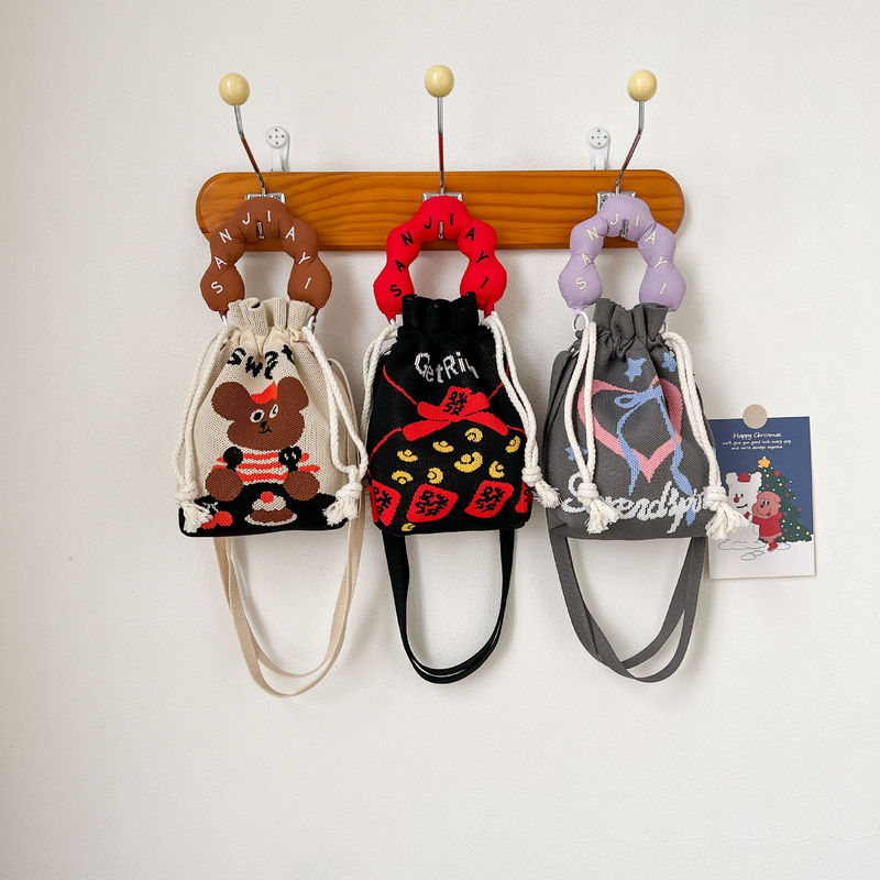 New Cute Xiaofu Bag Xiaozhong All-match Design Knitted Bag Handbag Wool Woven Bag Lunch Box Bag All-match Women New Cute Xiaofu Bag Xiaozhong All-match Design Knitted Bag Handbag Wool Woven Bag Lunch Box Bag All-match Women