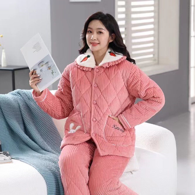 パジャマ女性冬のサンゴのベルベットの三層の厚いベルベット保温綿フランネル春秋冬の家庭服