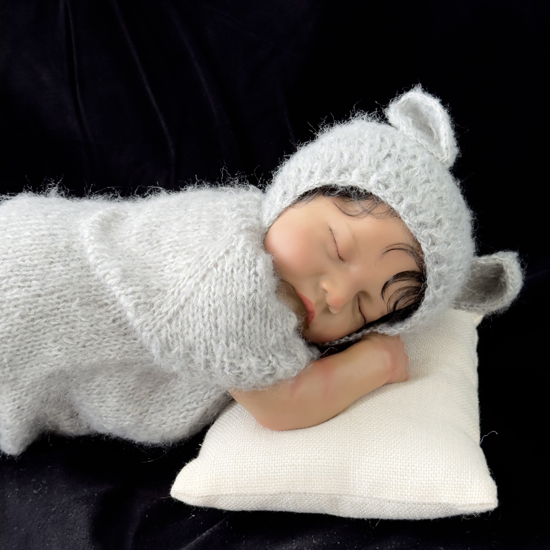 19 pulgadas simulación bebé renacido muñeca levi marrón piel lindo bebé de una sola pieza de entrega