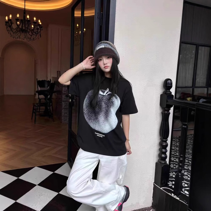 American-style Niche Black Short-sleeved T-shirt Women's Summer Blown Apple Print Loose Casual Heavy Cotton Top for Women