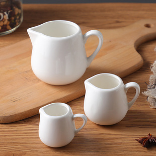 Ceramic milk spoon tip with small milk jug sauce spoon coffee milk cup coffee flower jar Milk Cup