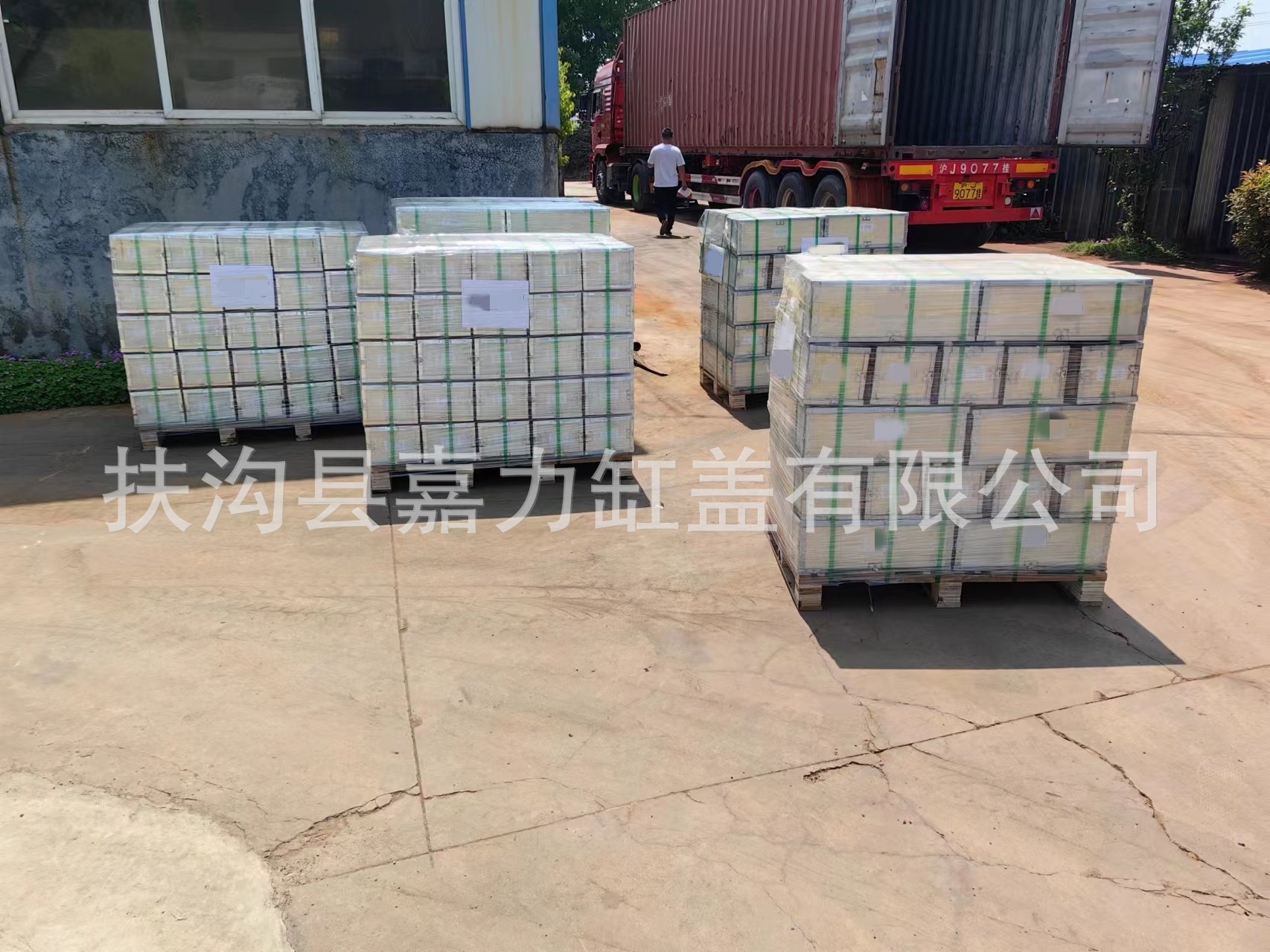 Factory Direct Engine Parts Engine Cylinder Head Assembly 404D-22 Four-Cylinder Cast Iron Cylinder Head 404D-22