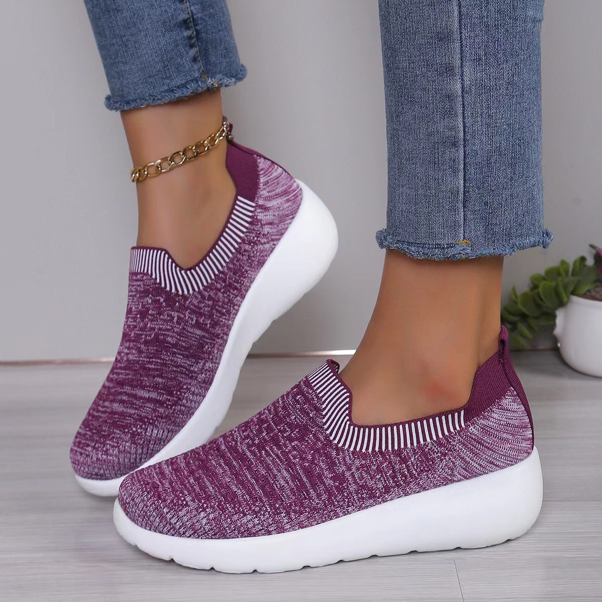 Unisex Sports Solid Color Round Toe Flats display picture 13