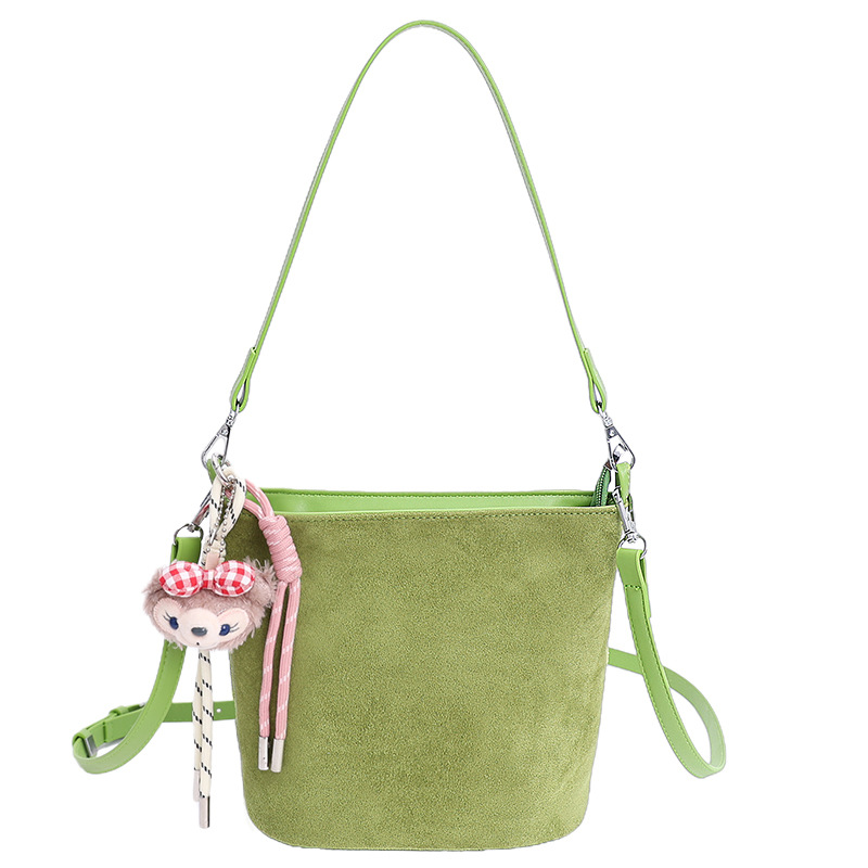 Transfronterizos bolsas de brazo simples para mujeres otoño y invierno 2025 nuevo bolso de cubo de seda multicolor bolso de hombro de viaje mochila