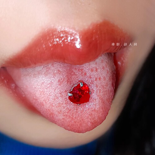 Tongue nail hot girl titanium steel sweet and cool personalized tongue ring piercing jewelry piercing jewelry new factory wholesale