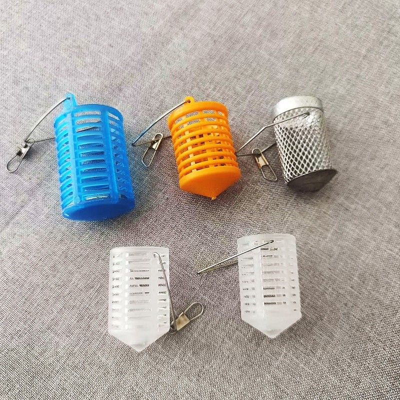 Metal Bait Cage, Bait Cage with Hooks, Seven-Star Hook, White Light Gold Hook, Plastic Bait Cage, Fishing Gear