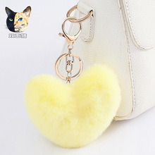 爱心毛球8字钥匙扣桃心毛绒汽车挂饰创意款情侣心形挂件厂家批发