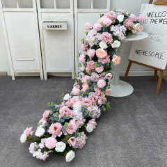 結婚祝いは先延ばしにして花を並べて披露宴を予約します。