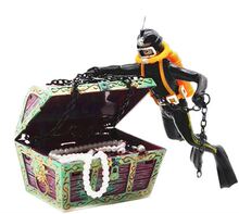 1pcs New Unique Design Treasure Hunter Diver Action Figure