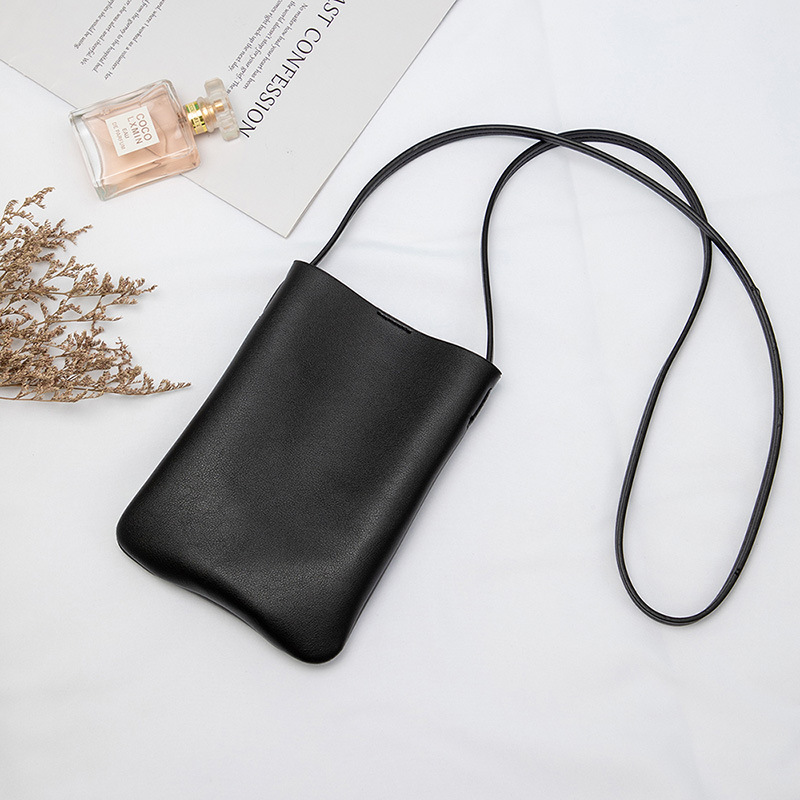 New Lightweight Walking Bag Made of Soft Leather, Mini Drawstring Bag, Fresh Style Crossbody Bag, Handbag