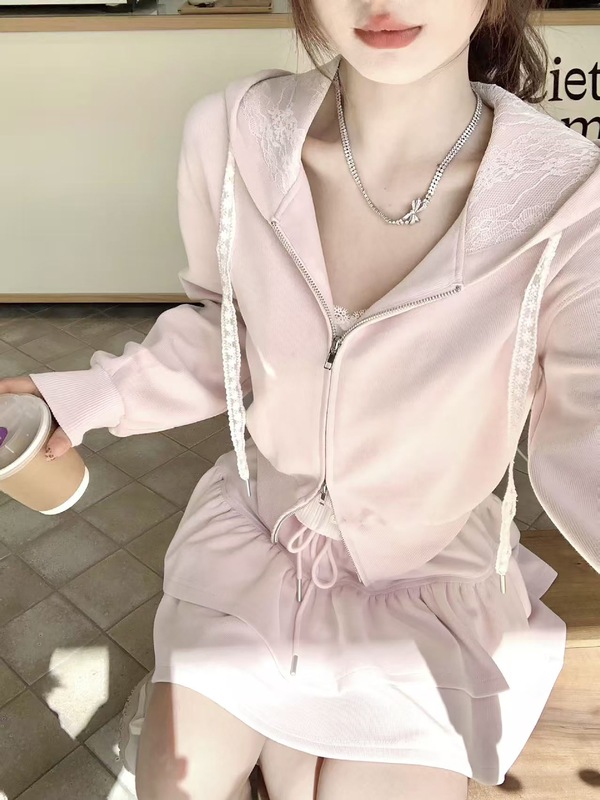 Q女家登机套装/蕾丝卫衣连帽外套卫裤半裙套装巨好看的早秋一整套|undefined