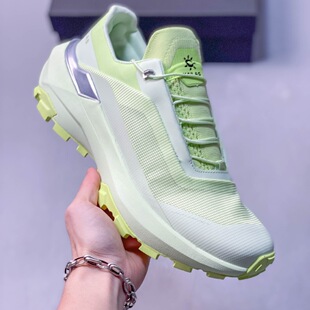 �P�� VENTO �ļ�����ͽ����ɽV�׷���͸��͎�ԽҰ��Ь�п��ϵ�Ь