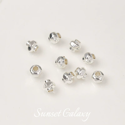 18k gold color retaining hexagonal Zərgərlik ara hissələri - silver-white-hexagonal-lantern-beads-55mm-10-pcs-no-specifications