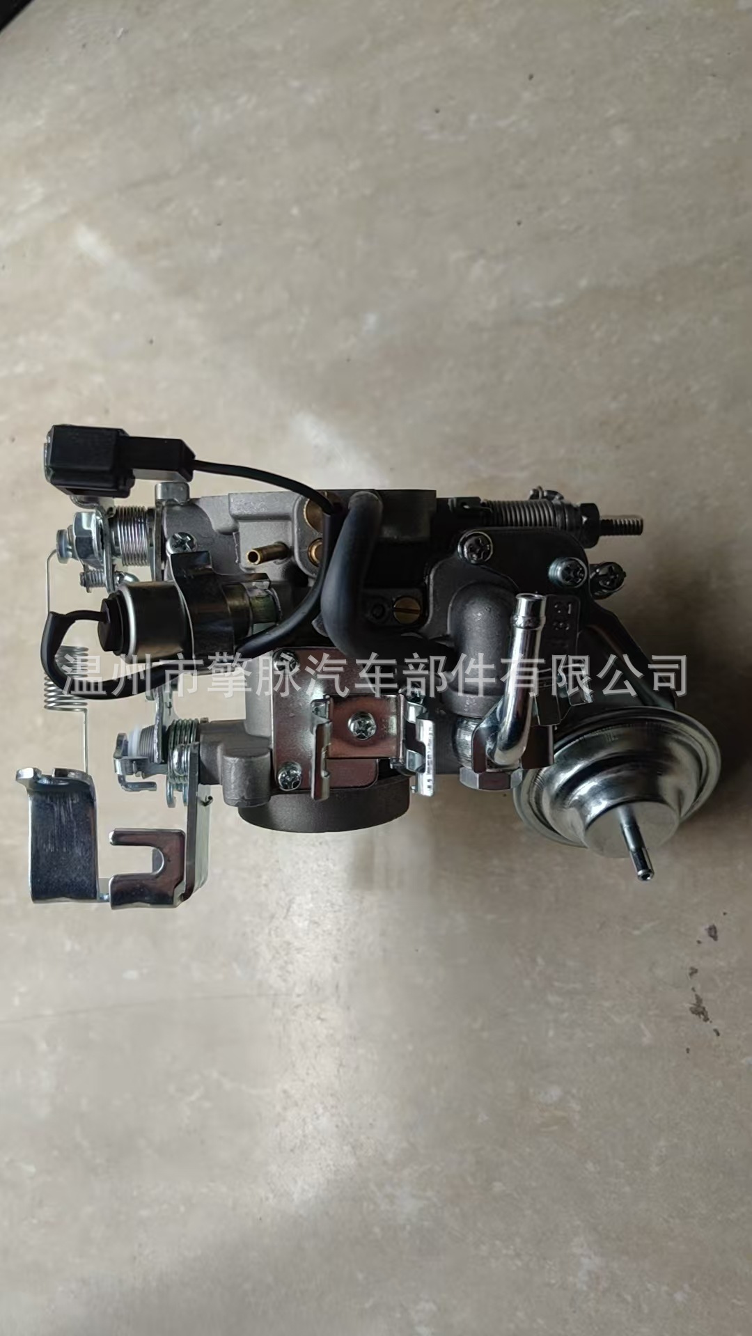 Carburetor 13200-80321 13200-80322 Is Suitable for Suzuki Sj410 Jimny 1.0L-1.3L