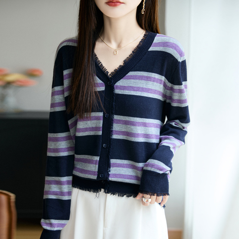 早秋新款V领撞色条纹外套气质宽松薄毛衣女时尚边针织开衫|undefined