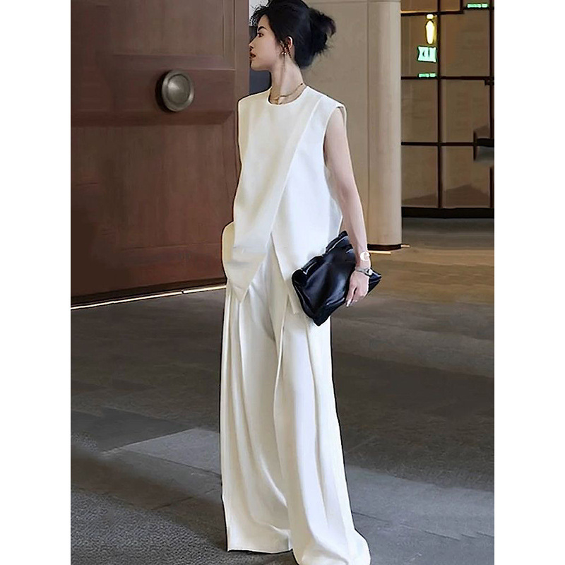 European Fashion Suit for Women 2025 Summer New Style Waist Slimming Look Sleeveless Top + Loose Straight Pants