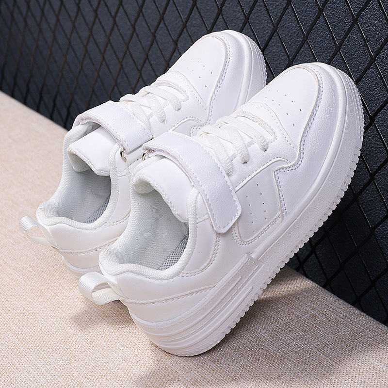 Children's small white shoes 2023 autumn new white sports shoes school little girls white shoes air force shoes wholesale