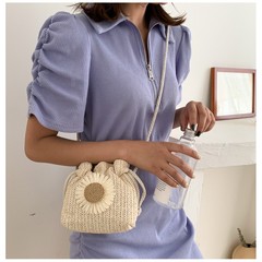 外国貿易の草編みのカジュアルなファッションの女性のカバンの白いカーキ色の無性の別の風のバケツのカバンの日常の組み合わせのショルダーバッグ
