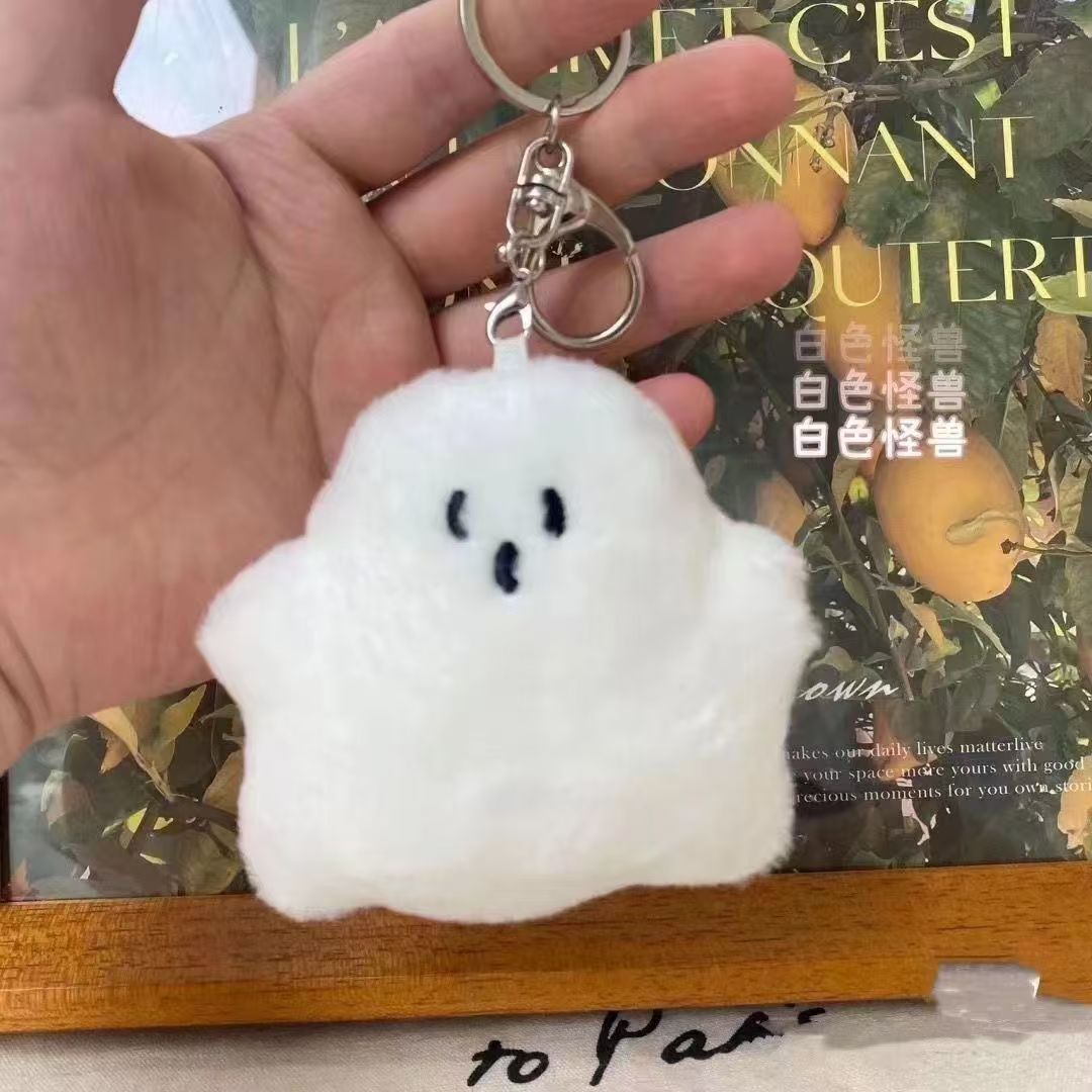 Extraño pequeño fantasma blanco colgante muñeca lindo peluche colgante llavero en nicho accesorios de bolsos personales