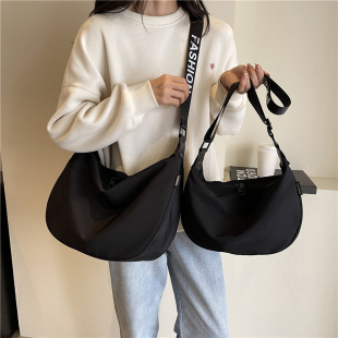 �������μ��������Ů�¿��б����Ӱ�С���OӋ�����eб�����