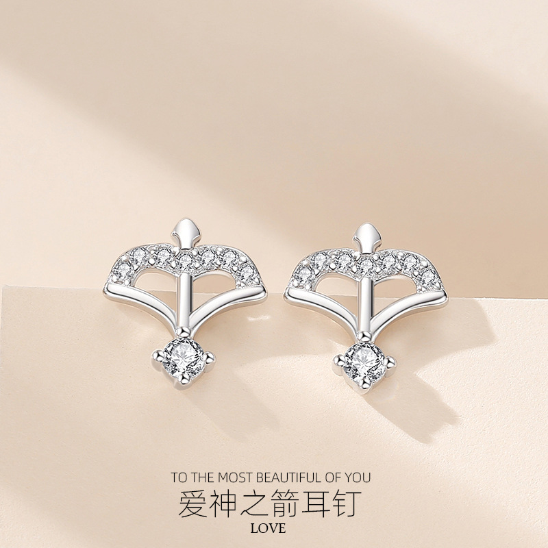 S925 plata flecha pendientes para las mujeres estilo coreano simple diamante incrustado precioso Cupido moda temperamento oído joyería al por mayor
