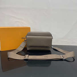 L驴男士蓝绿色牛皮商务通勤邮差包单肩斜挎包高品质图片实拍